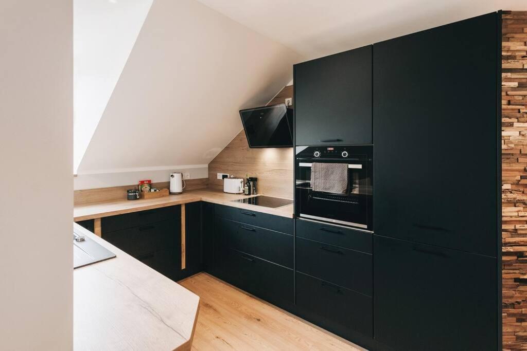Tip! Toplage In Dresden! Moderne 100 Qm Ferienwohnung Fuer Familien Und Kleine Gruppen Dış mekan fotoğraf